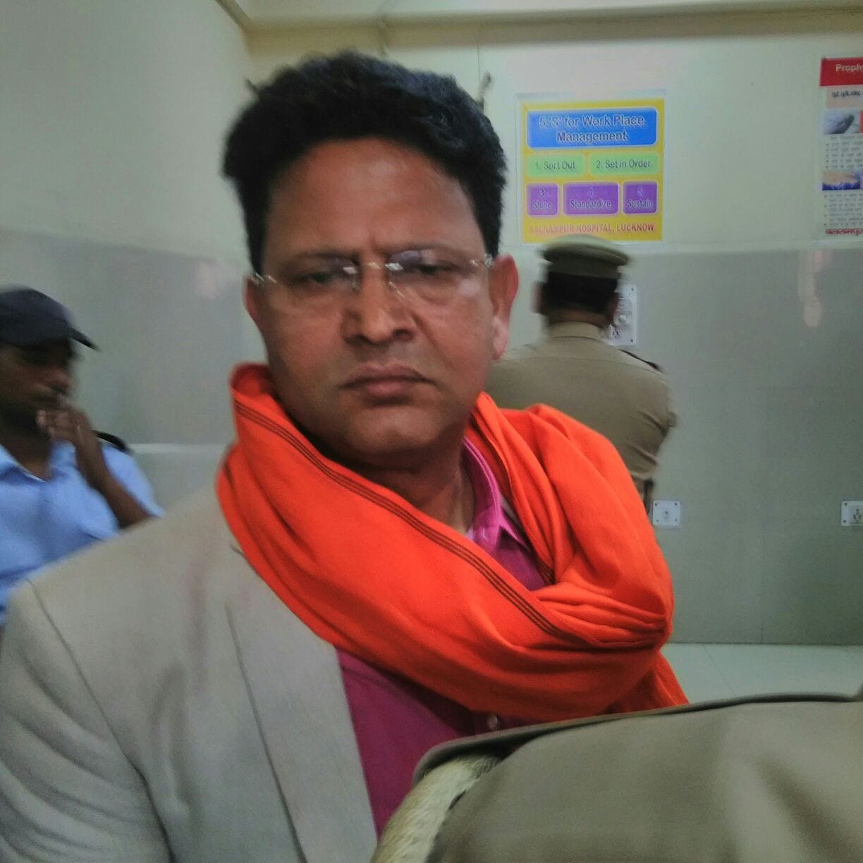 bjp leader azam khan misbhaved with ssp manzil saini