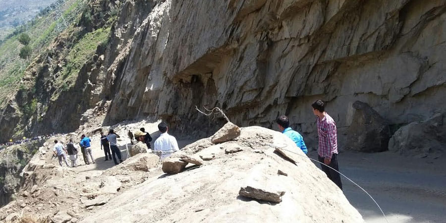 land slide in kishtwar of jammu and kashmir district