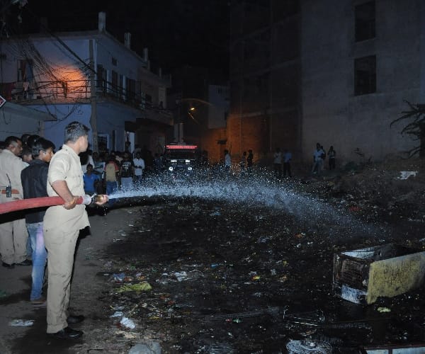 A liquor shop set fired in Lucknow.