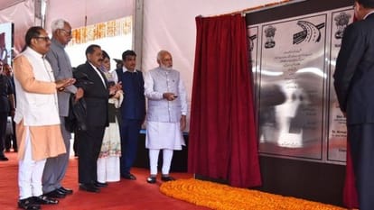 'Who will open this dark tunnel in Kashmir?'