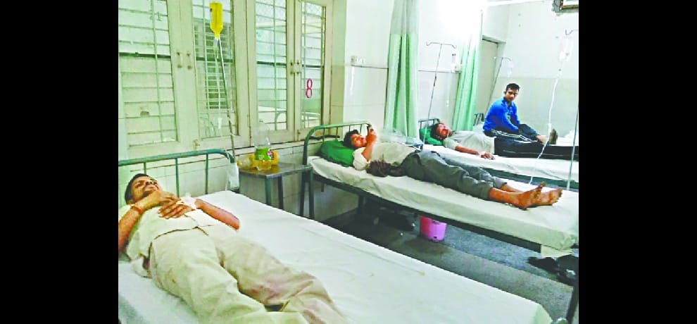 11 food poisoning from Samosa in dankaur, greater noida