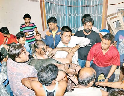 municipal corporation  showed big negligence in rescue of four trapped people in udaipur