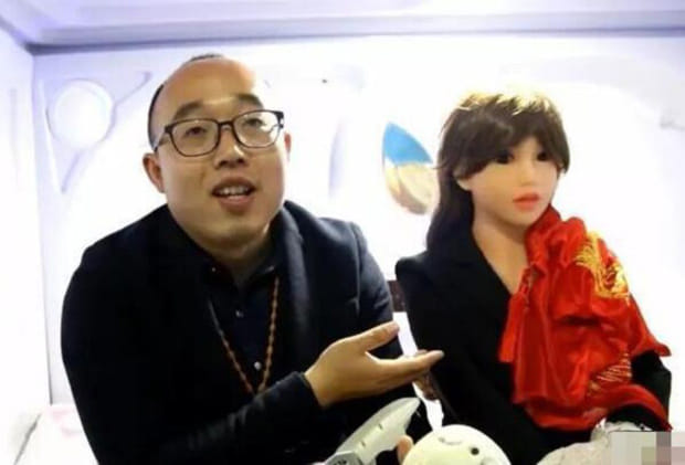 Engineer builds robot and marries it after failing to find a perfect wife 
