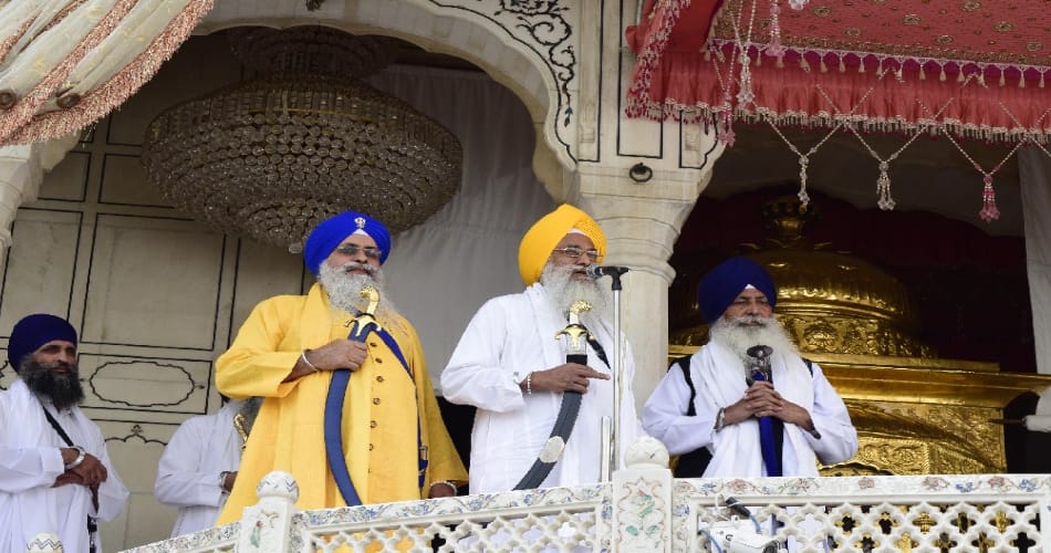  44 Sikh leaders call on Akal Takht