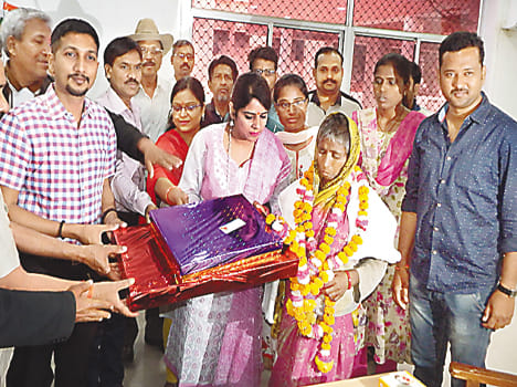 Karnataka's unclaimed woman mixed with kin