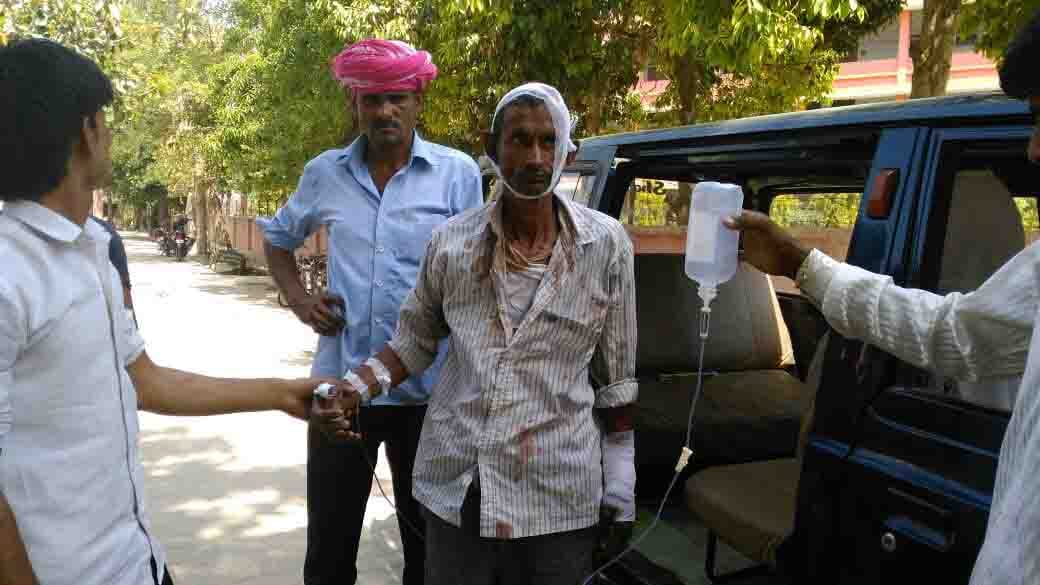 Killings in Dungra for mobile, three wounded2