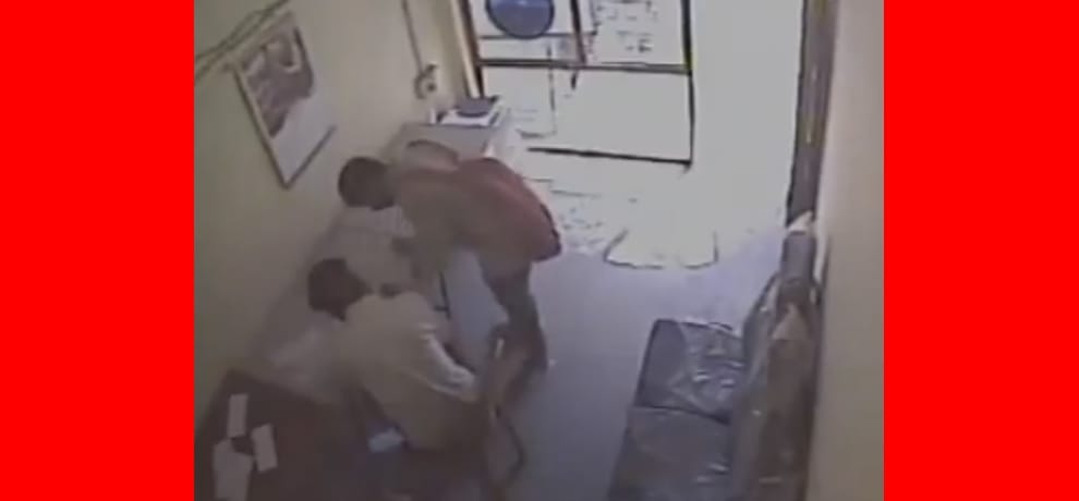 Two women bank staff members foil robbery bid by armed men in Gurugram