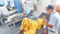 van, accident, 12, injurd, hospital, tratment, 