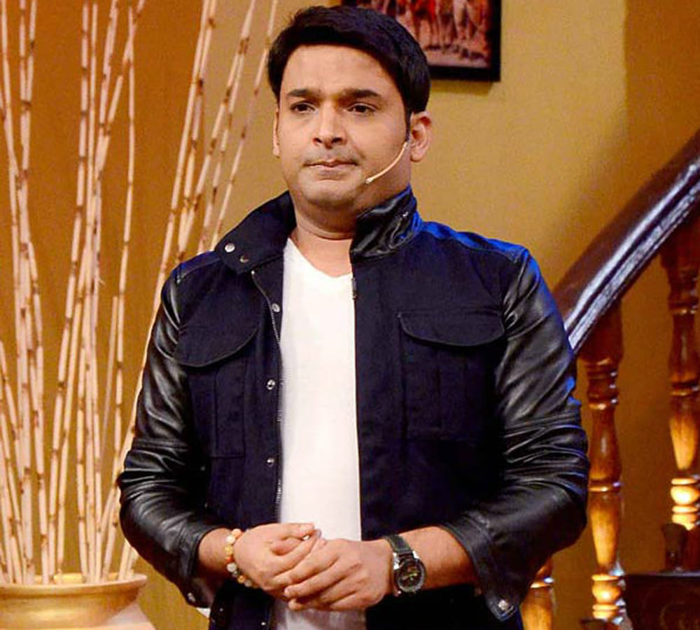 comedian kapil sharma discharged from hospital shared a video on twitter