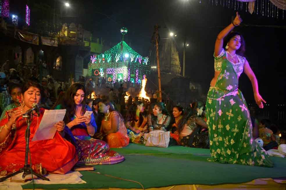 shamshan ghat festival celebrated at kashi