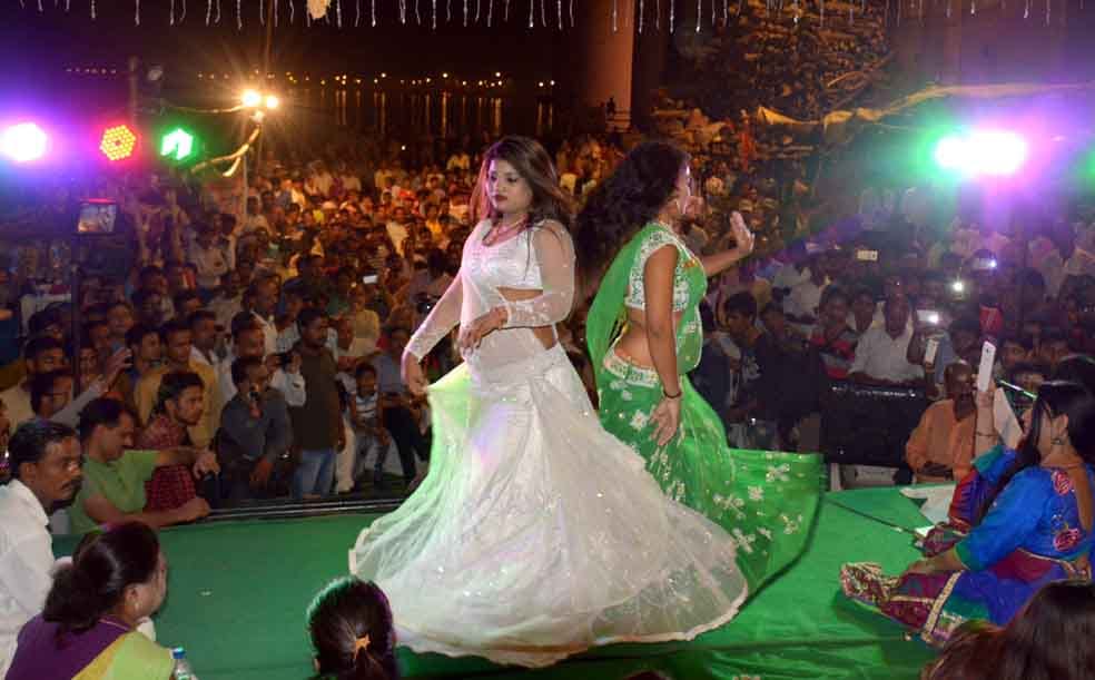shamshan ghat festival celebrated at kashi