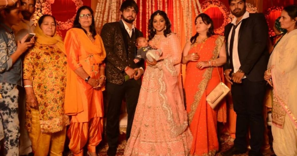 olympian wrestler sakshi malik weds satyawrat kadian, royal reception photos