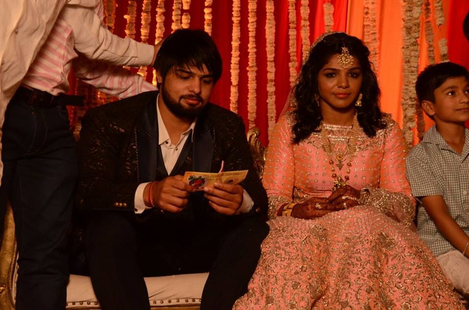 olympian wrestler sakshi malik weds satyawrat kadian, royal reception photos