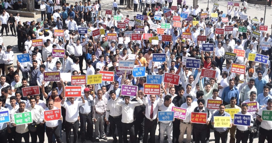 public protest at chandigarh against liquor ban decision of supreme court 