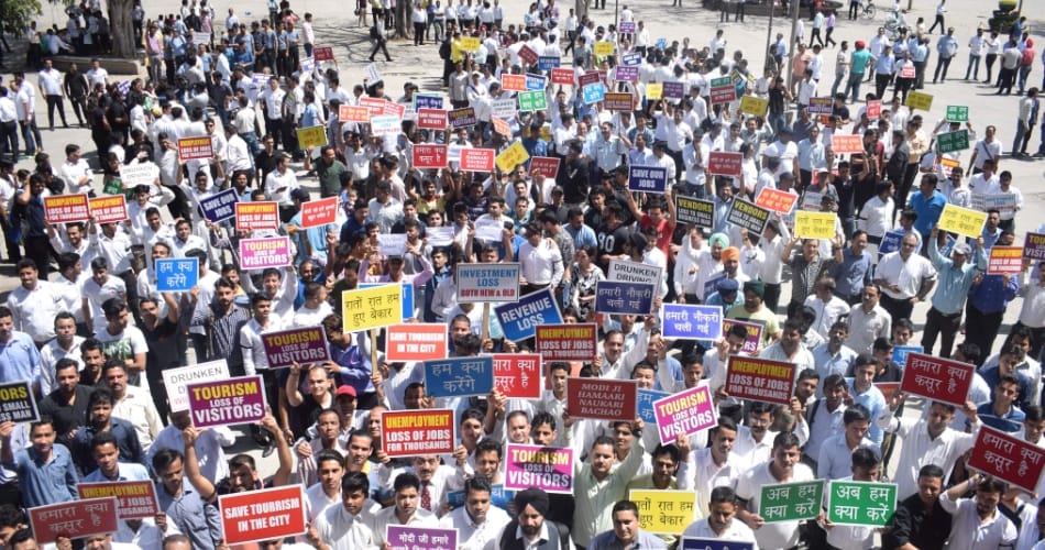 public protest at chandigarh against liquor ban decision of supreme court 