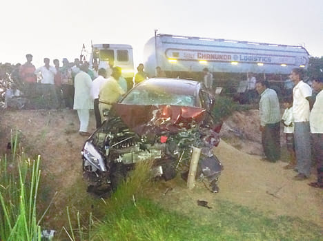 Truck-carrier injured in an injured