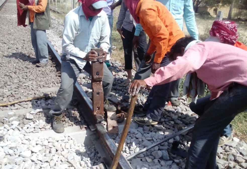 villagers stop train by showing red cloth after he saw railway track broken