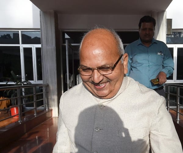 Academic documents of Chairman not available in Commission