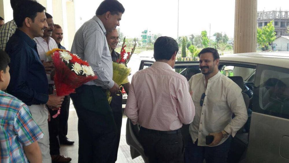 bollywood actor vivek oberoi will promote ayurveda in uttarakhand