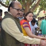 विंध्याचल कन्या पूजन करने आए अमर सिंह और जयाप्रदा 