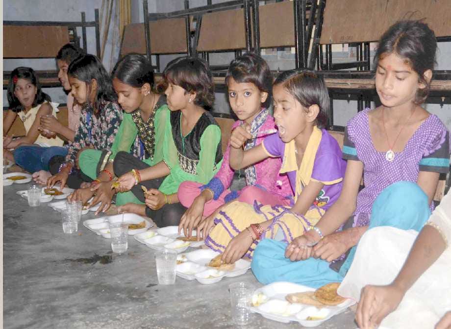 Girls break off Nawatra fast