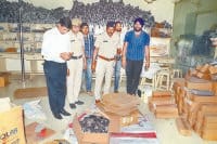 Two million duplicate street lights caught, operator absconding, Karnal