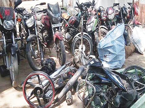 2 wehicle thief arrested