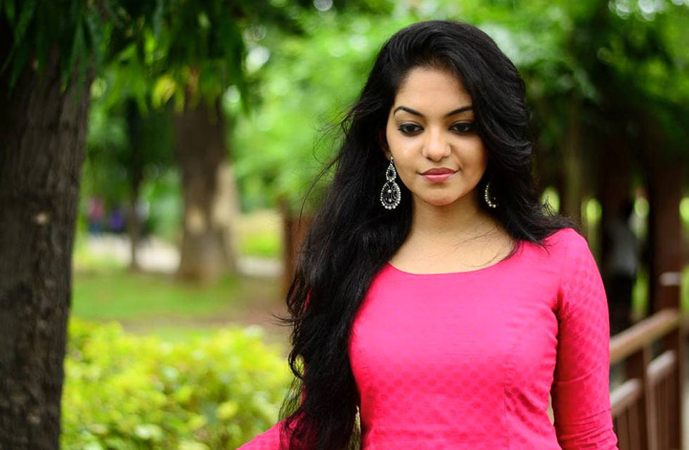 Internet Goes Crazy Over Actress Ahaana Krishna And Her Sisters' Killer Dance Moves