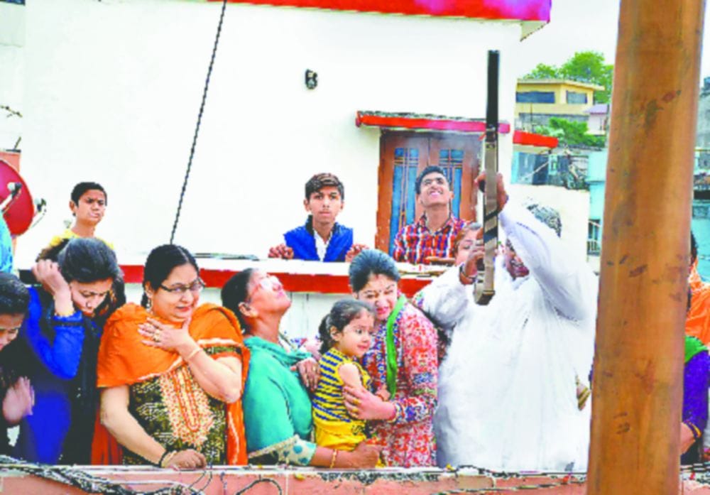 Harsh firing during the flag hoisting at Kalika Bhawan