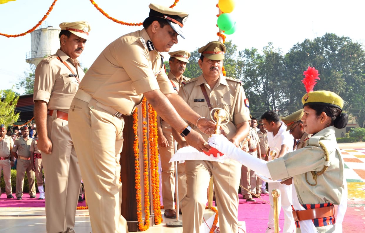 Lessons of the discipline taught by the IG at the passing parade