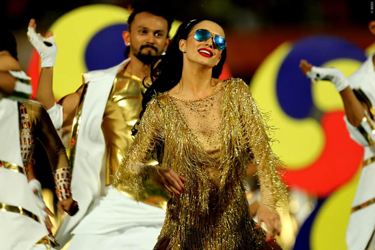 IPL 2017: mystery girl Hijack Amy Jackson opening Ceremony performance 