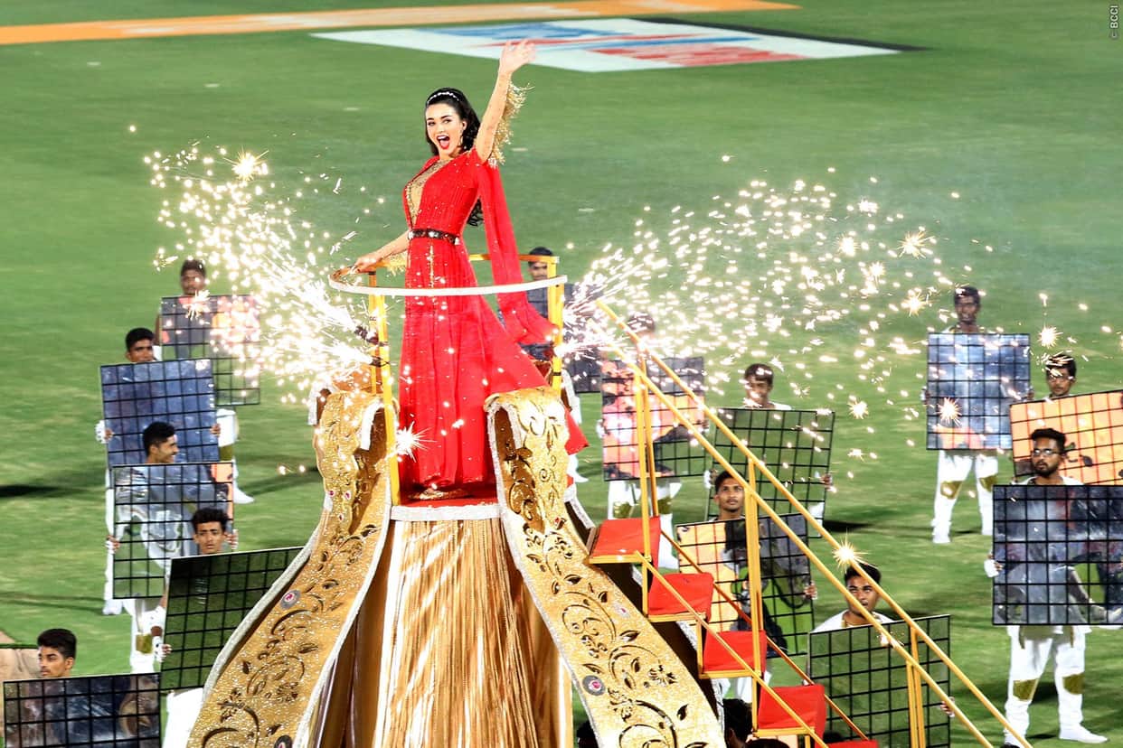 IPL 2017: opening Ceremony, Amy Jackson Sachin Tendulkar Saurav ganguly Virendra Sehwag