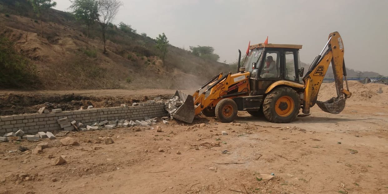 Encroachment under the mountain removed from JCB