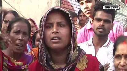 WOMEN PROTESTED AND DEMOLISHED COUNTRY LIQUOR SHOP KALYANPUR AREA KANPUR