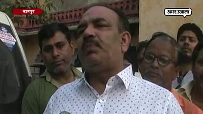 Liquor sellers strike against demolishing of liquor shops in Kanpur 