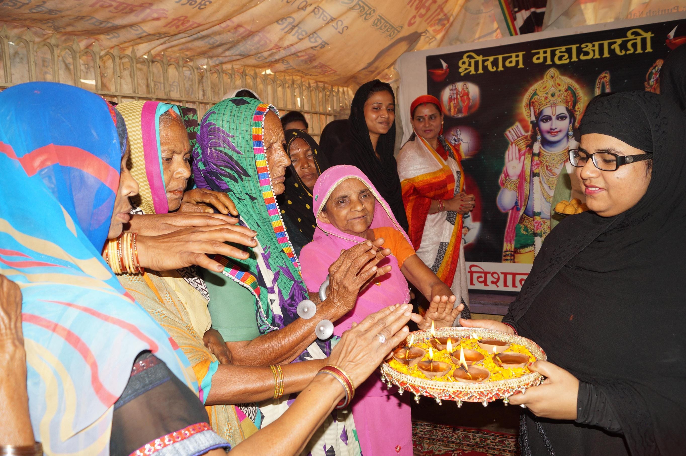 Ramnavmi Muslim women perform Arati of Lord Ram in Varanasi