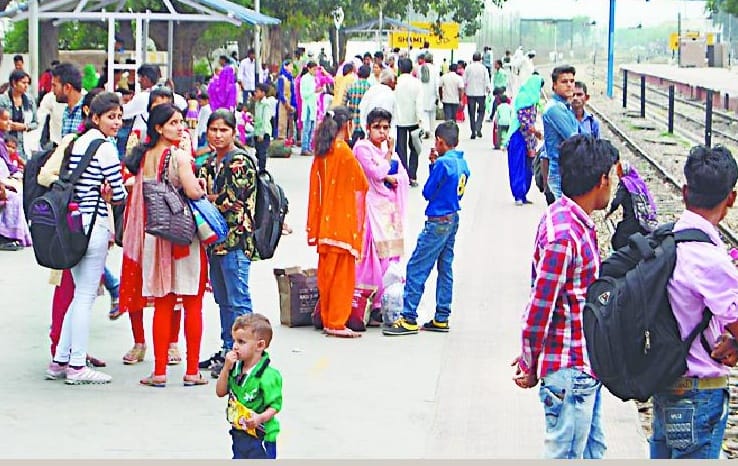 Second day's mega block disrupted life