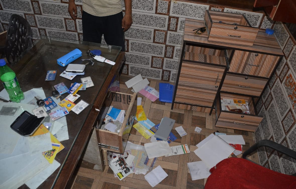 Stolen goods from millions of closed houses
