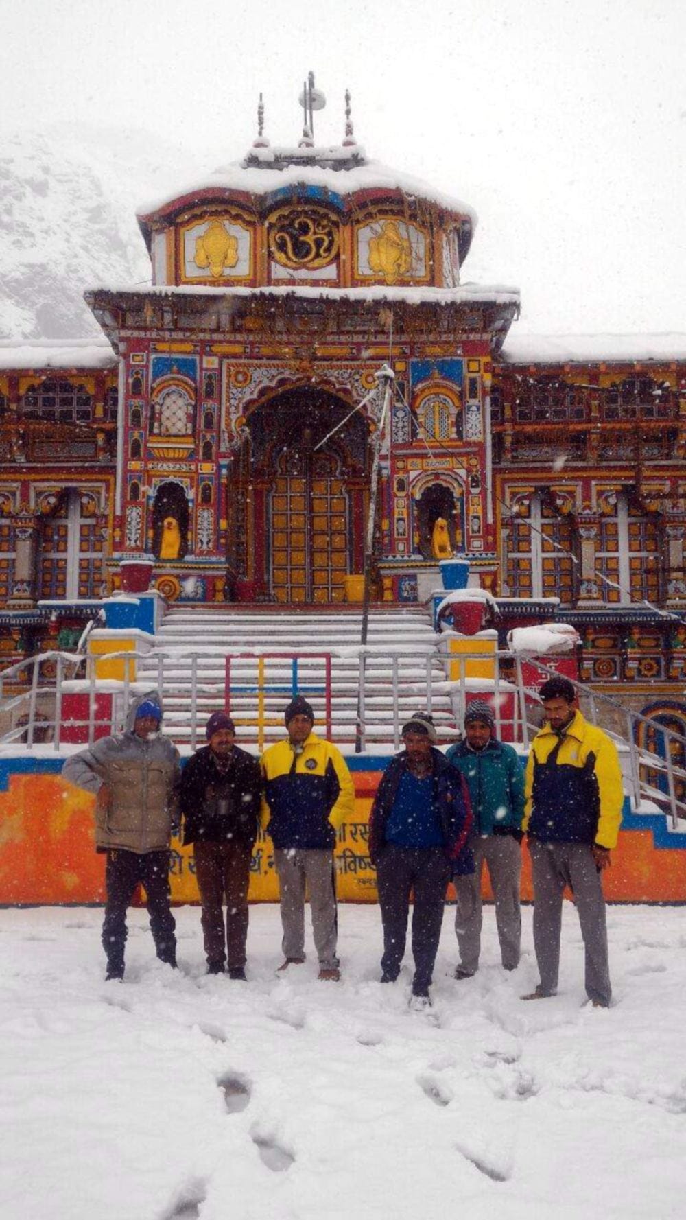 very heavy snowfall in char dham