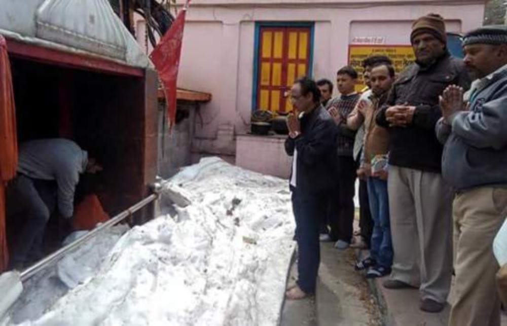 very heavy snowfall in char dham