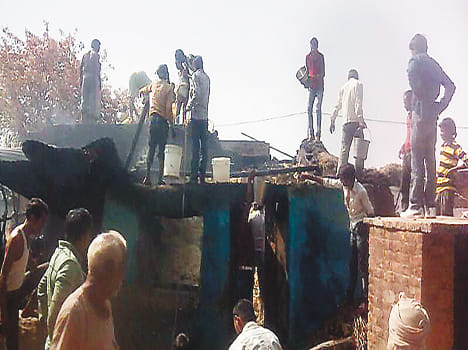Thousands of things to be burnt by fire in two houses