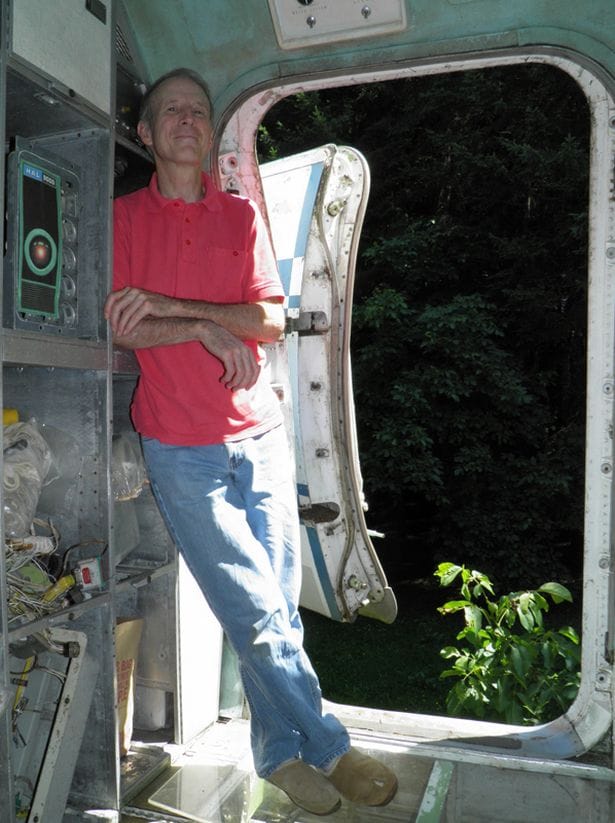 Meet the man who lives in a Boeing 727 in the middle of the woods