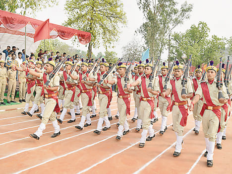 359 recruits constable, DIG administers oath