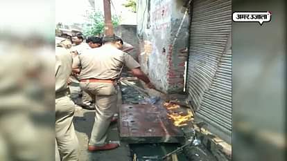 Liquor shop reopen by police in Bareilly