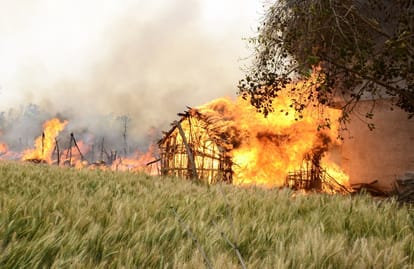Over 100 Cotteges Gutted in Fire at Una.