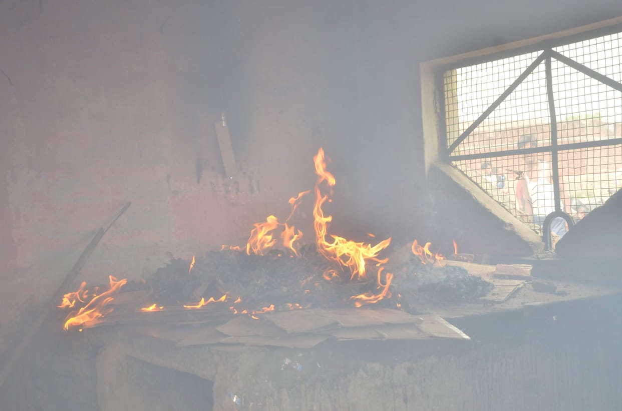 Burn three hectares of forest in the carbet