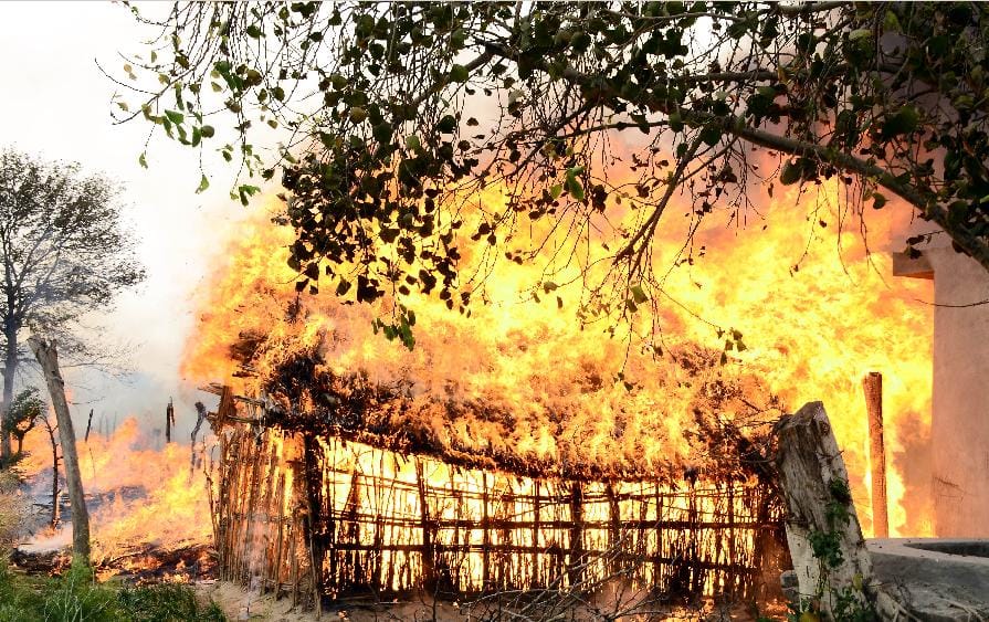 20 houses burnt by fire in Dalit habitation