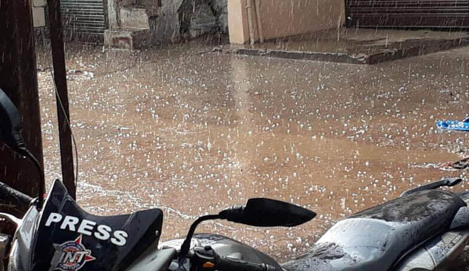 hailing and raining in kanpur 