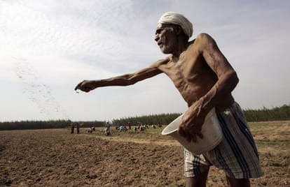Modi government is in Surrounded debt waiver of farmers in UP