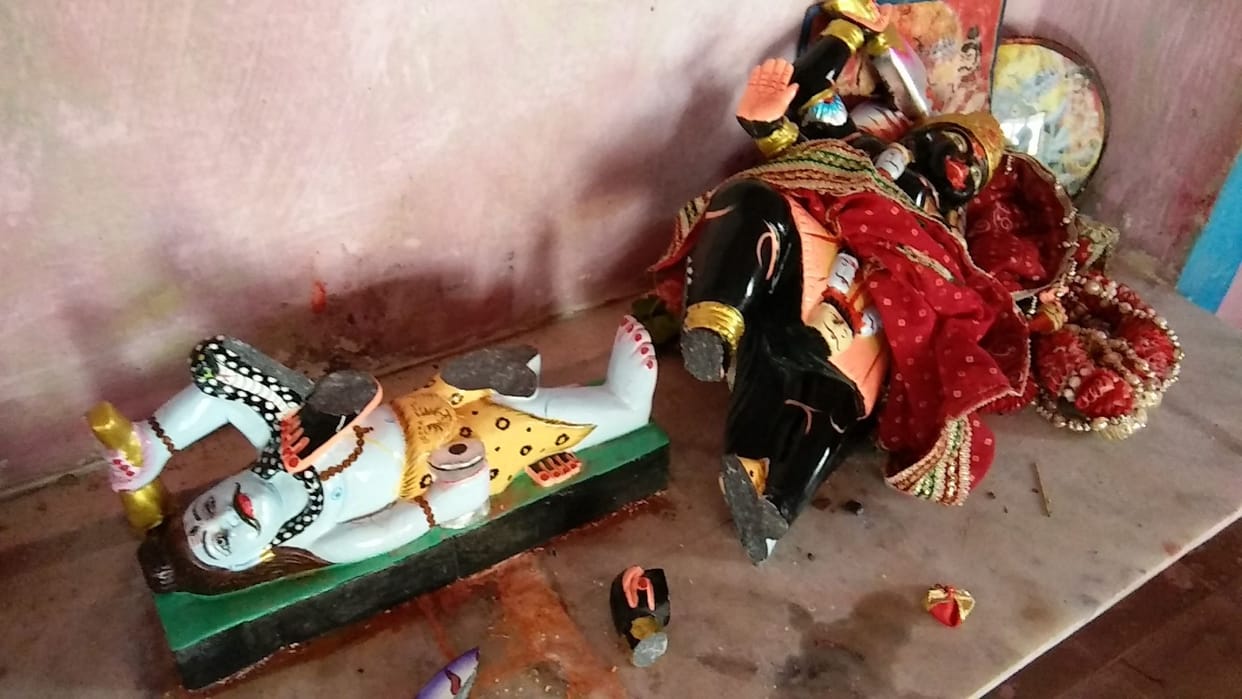 some unknown person destroed the maa kali murti  in ghazipur